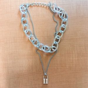 Chunky chain & lock necklace!